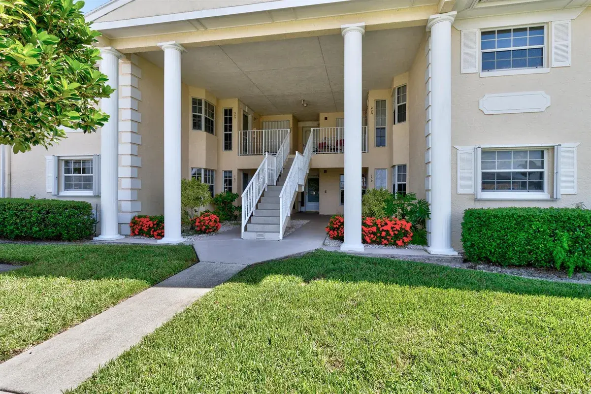 740 LAKE ORCHID Circle # 108, Vero Beach FL 32962