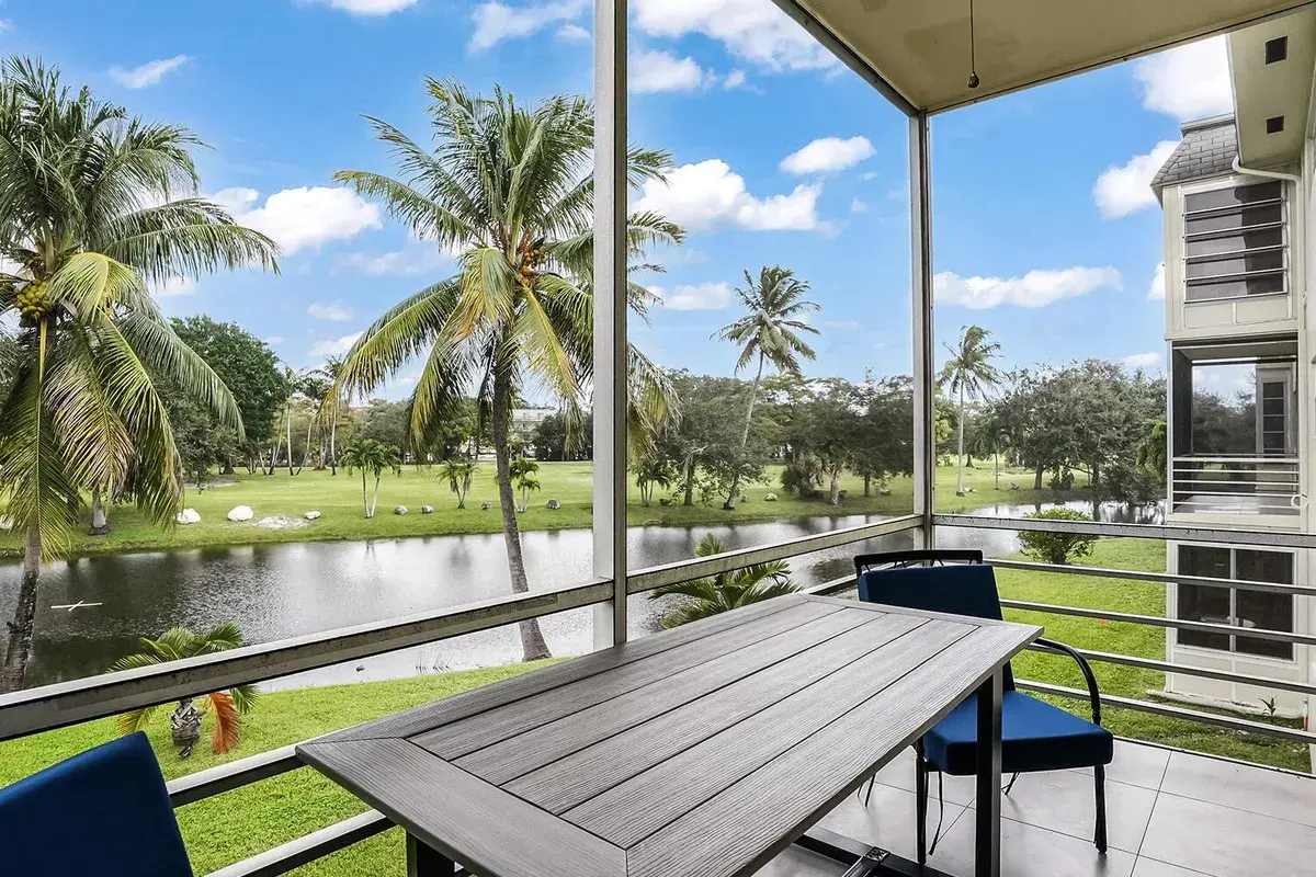 4311 NW 16th Street # 202, Lauderhill FL 33313