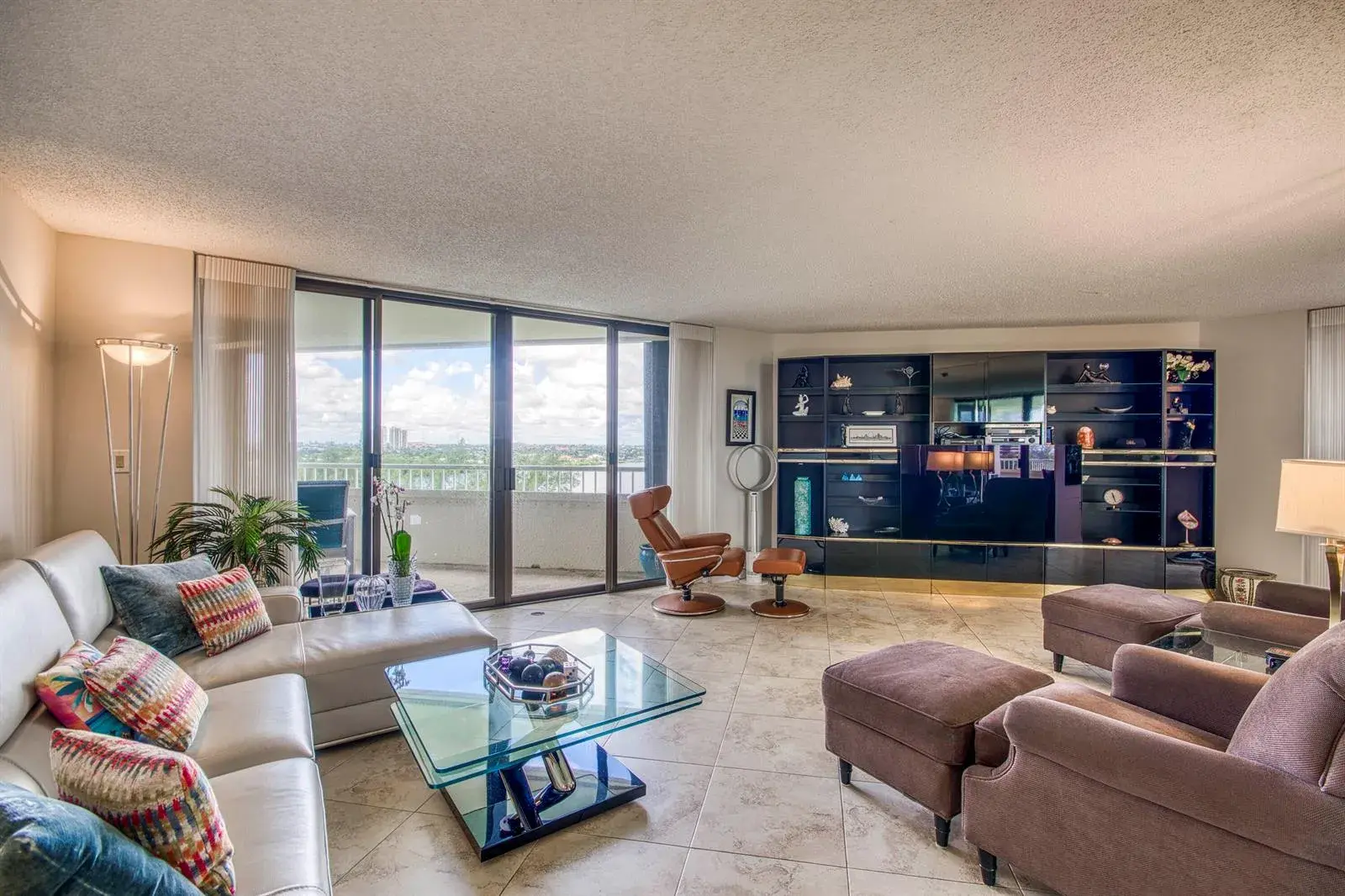 5070 N Ocean Drive # 5C, Singer Island FL 33404
