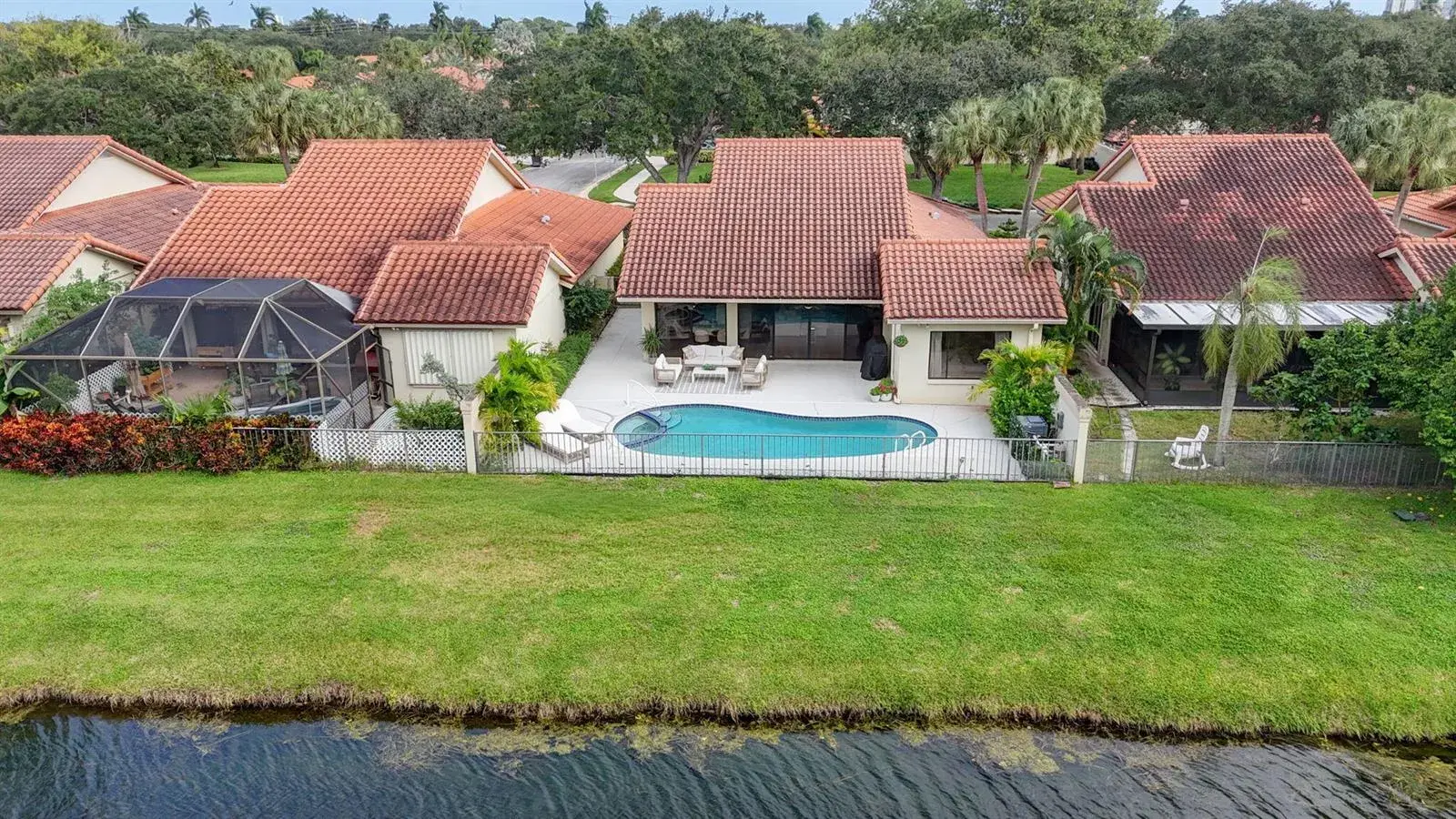 2765 HAWTHORNE Lane, West Palm Beach FL 33409