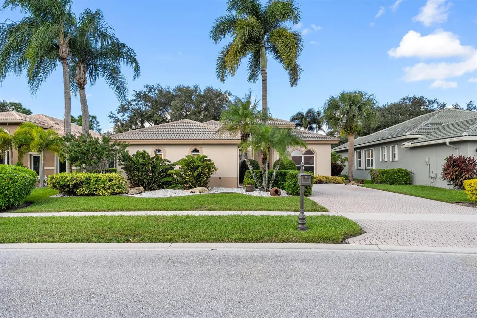 8840 Via Tuscany Drive, Boynton Beach FL 33472