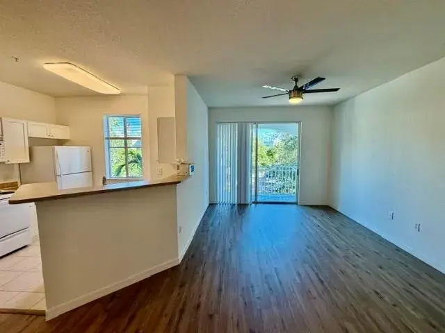 11011 LEGACY Lane # 301, Palm Beach Gardens FL 33410