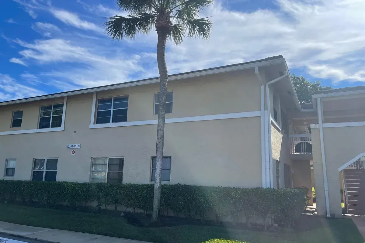 10128 TWIN LAKES Drive # H, Coral Springs FL 33071