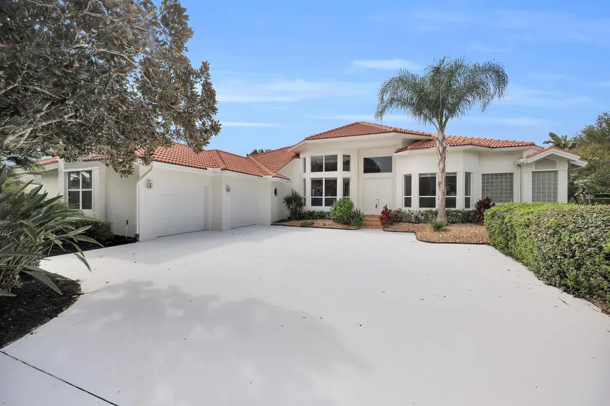 8004 Plantation Lakes Drive, Port St. Lucie FL 34986