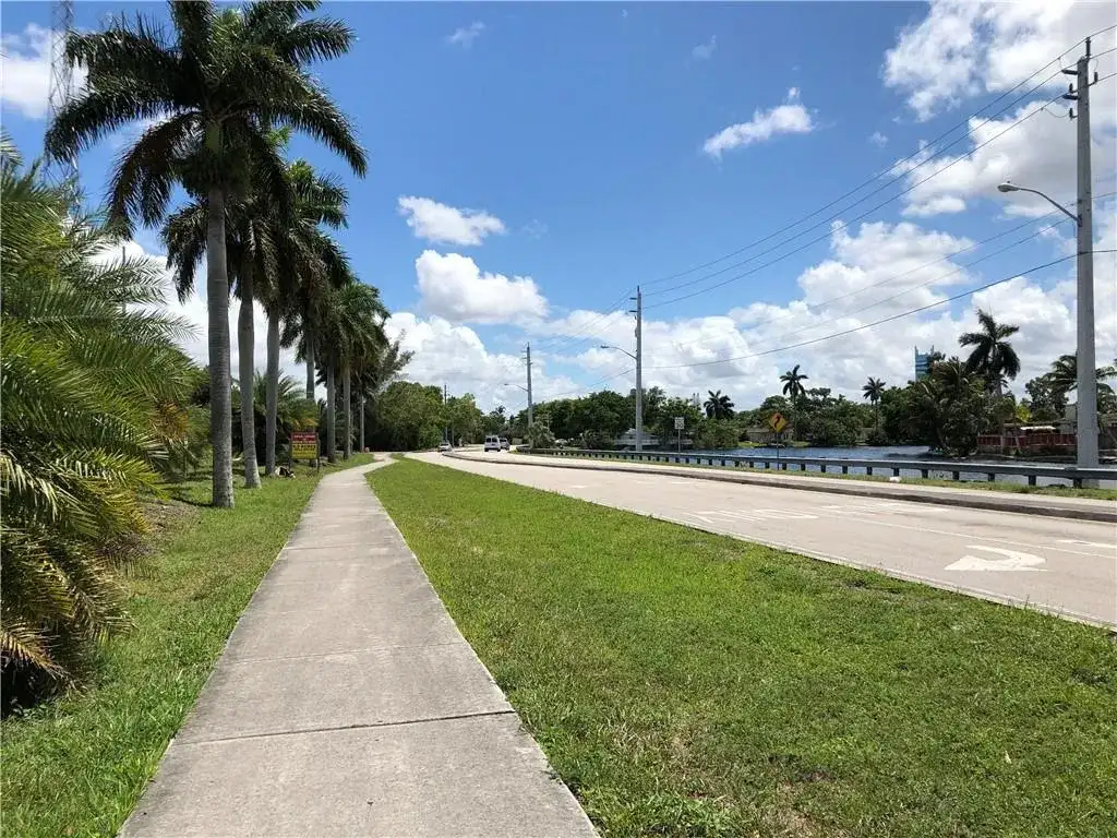 3990 Griffin Road, Hollywood FL 33312 photo 5