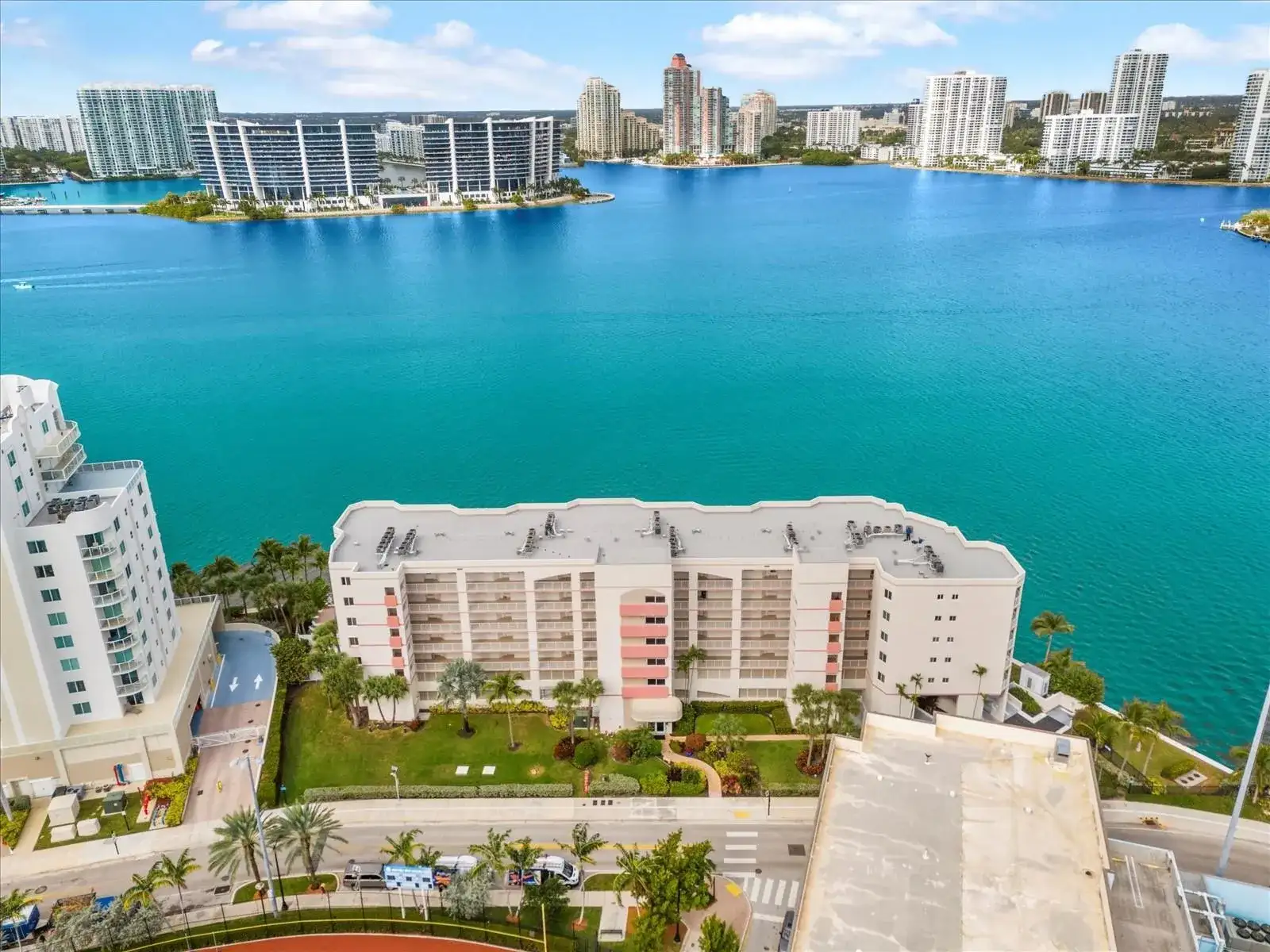 18260 N Bay Road # 304, Sunny Isles Beach FL 33160 photo 2