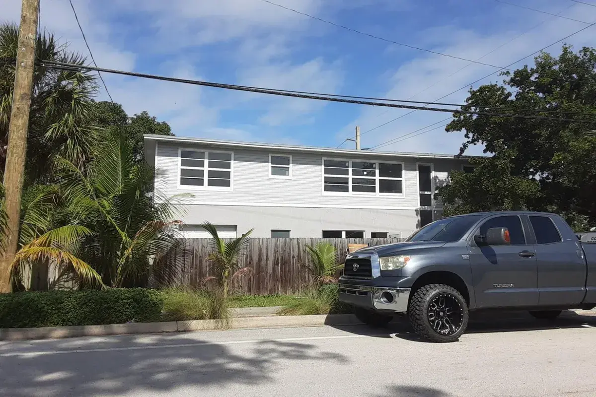 799 NE 34th Court, Oakland Park FL 33334