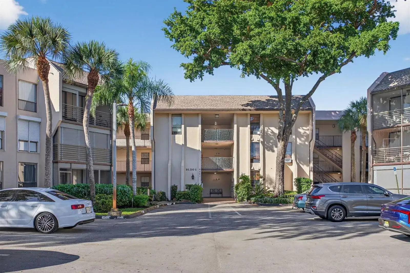 6301 N University Drive # 319, Tamarac FL 33321 photo 2