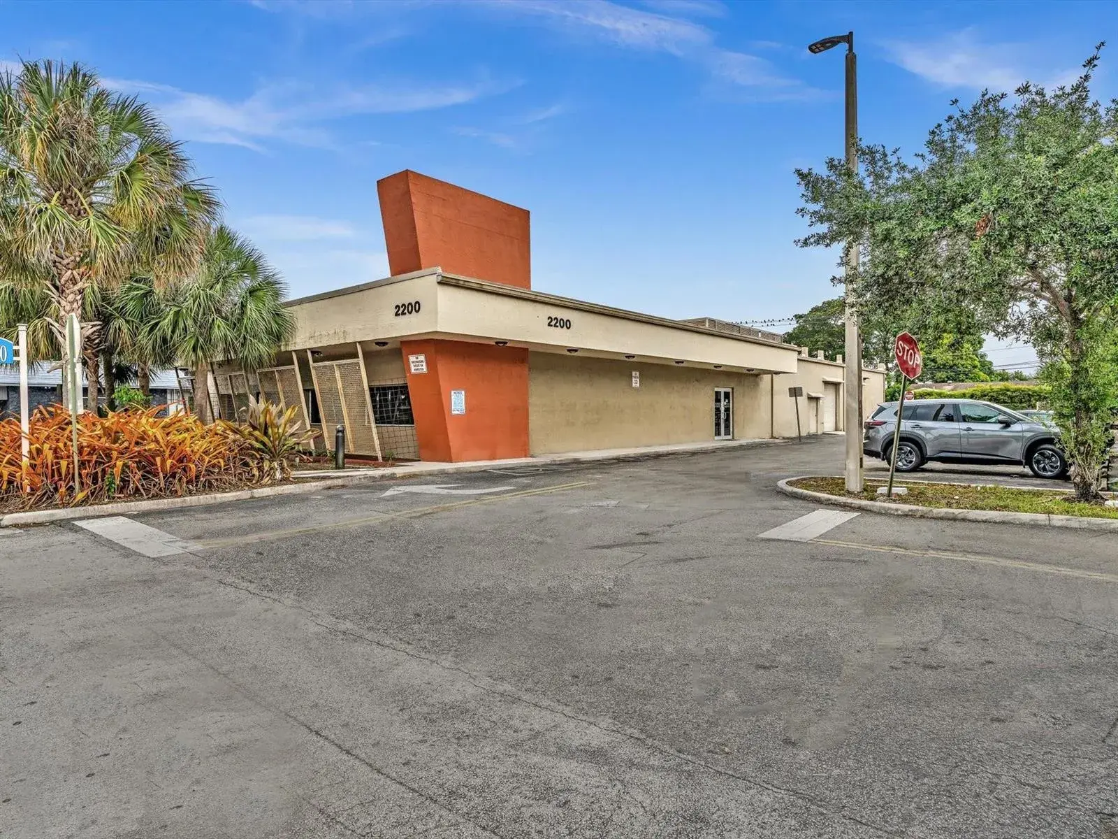 2200 N University Drive, Sunrise FL 33322