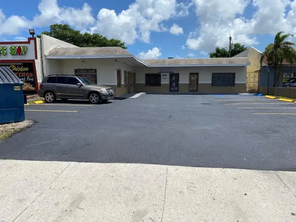 2430 NW 19th Street, Fort Lauderdale FL 33311 photo 2