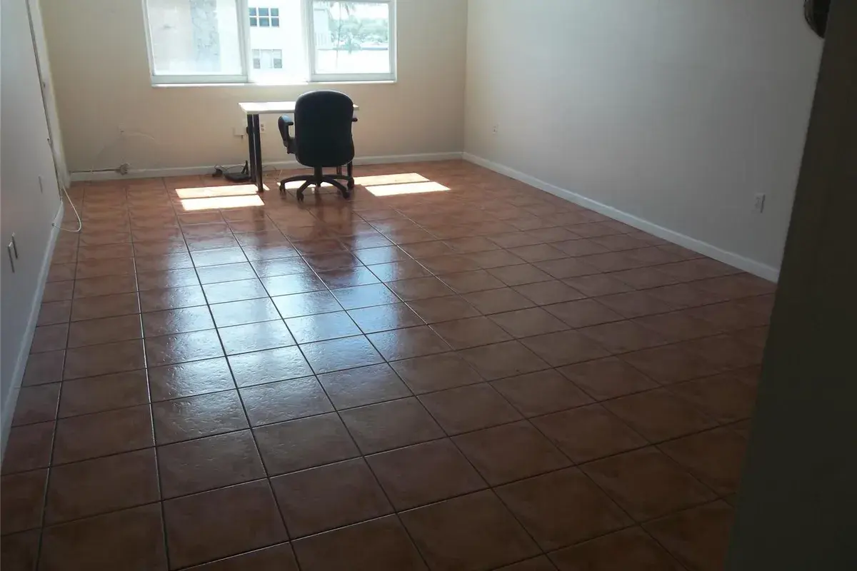 1893 S Ocean Drive # 302, Hallandale Beach FL 33009