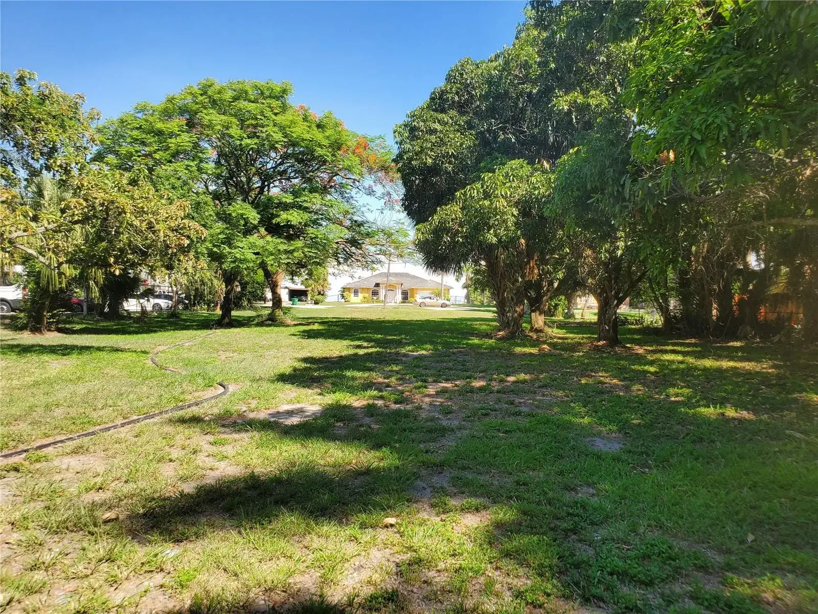 1697 E Main St, Pahokee FL 33476 photo 3