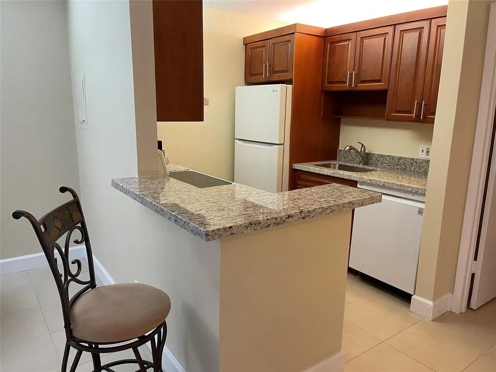 26 Crossings Circle # G, Boynton Beach FL 33435