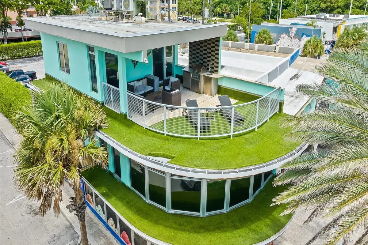 901 Sunrise Lane, Fort Lauderdale FL 33304