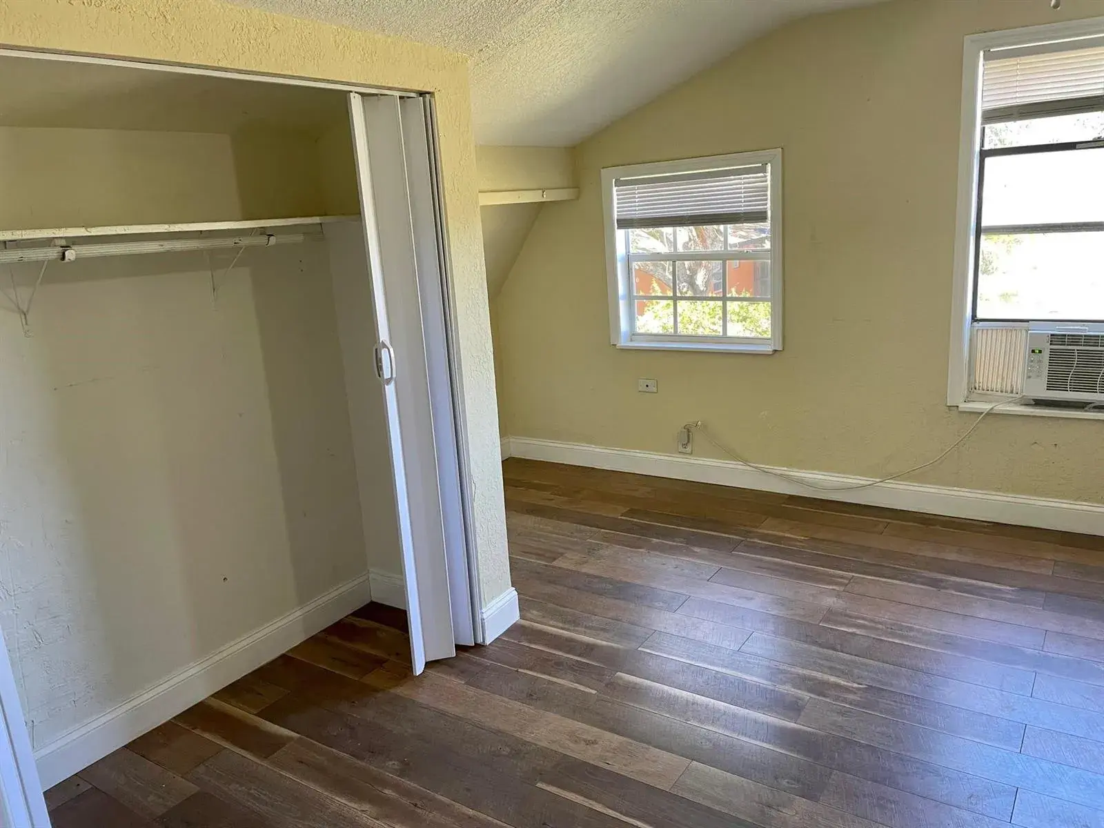 1521 N 59th Terrace, Hollywood FL 33021
