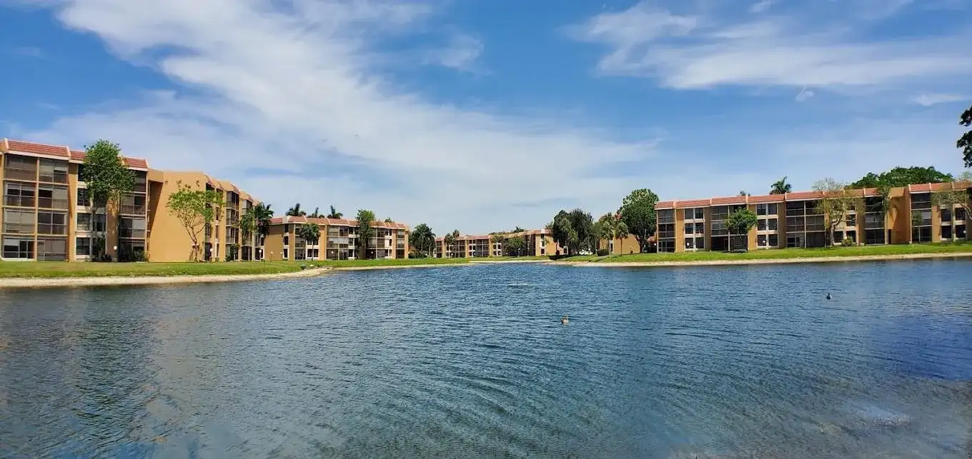 5609 Coral Lake # 109, Margate FL 33063 photo 2