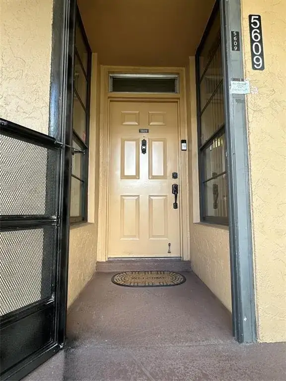 5609 Coral Lake # 109, Margate FL 33063 photo 4