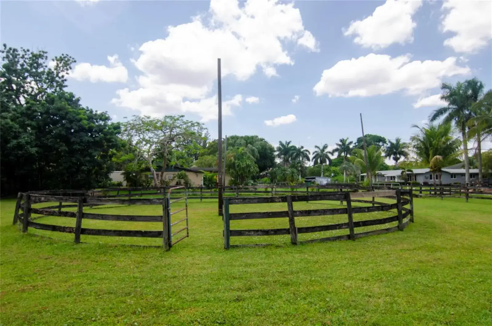 1765 Back Lot SW Back 112th Avenue, Davie FL 33325 photo 2