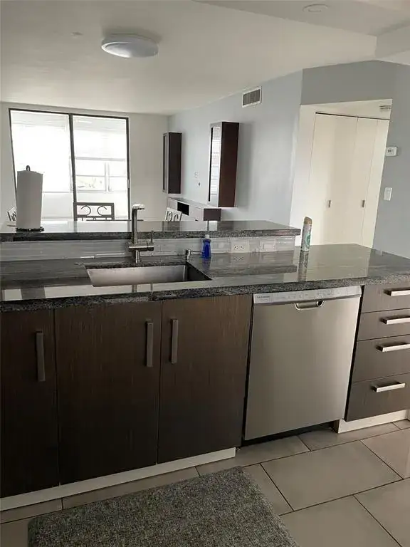2850 Somerset Drive # 404l, Lauderdale Lakes FL 33311