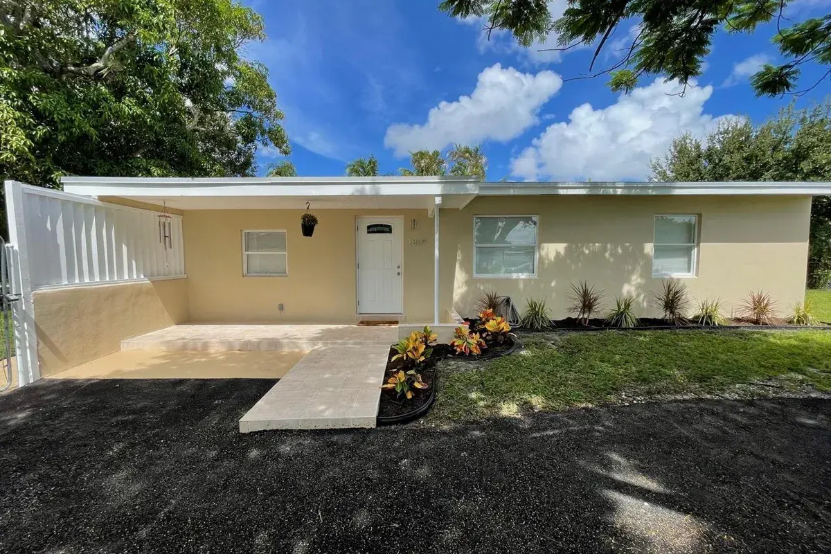 1809 NW 13th Court, Fort Lauderdale FL 33311