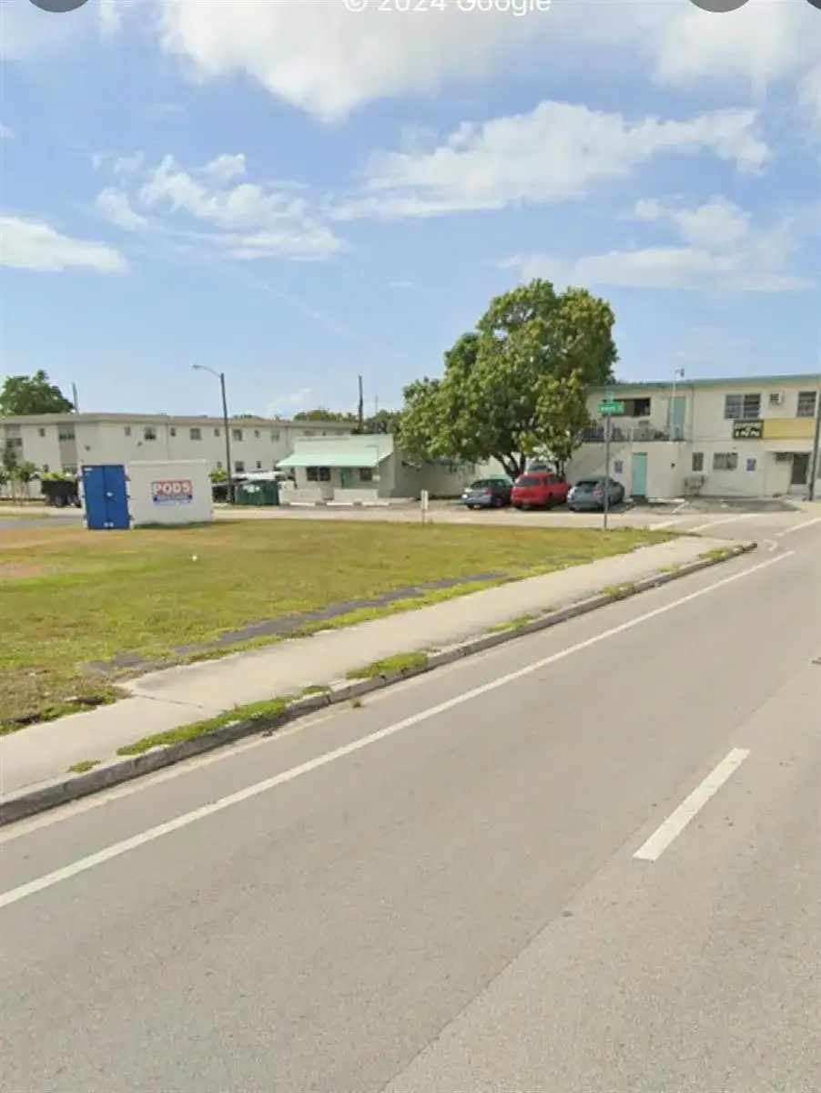 1401 N Federal Highway, Hollywood FL 33020 photo 2