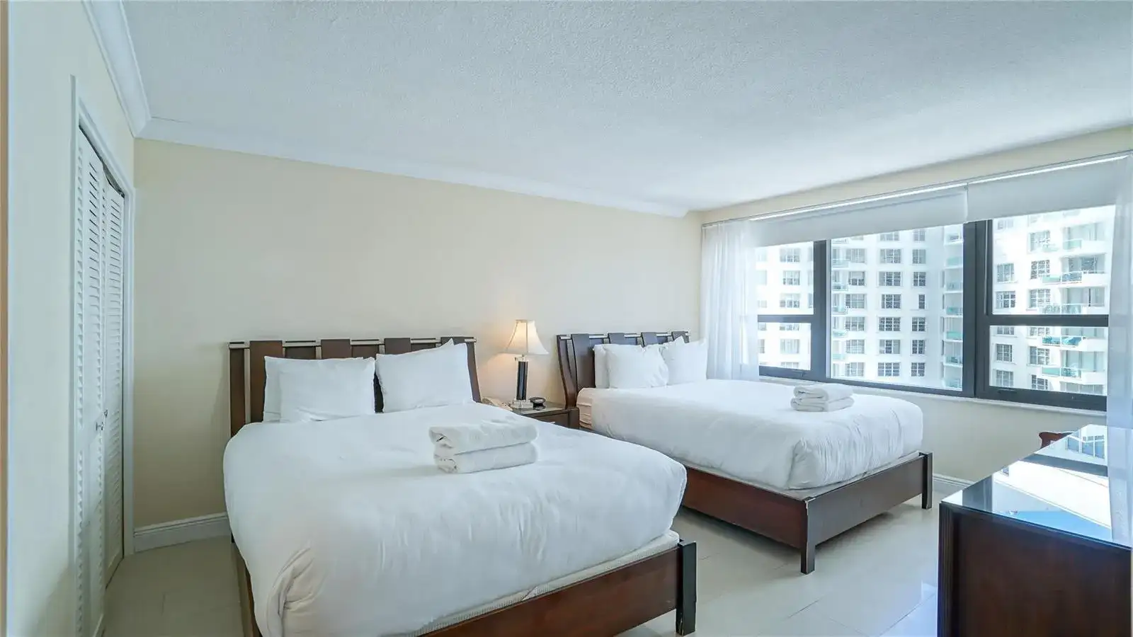 5225 Collins Avenue # 1417, Miami Beach FL 33140 photo 4