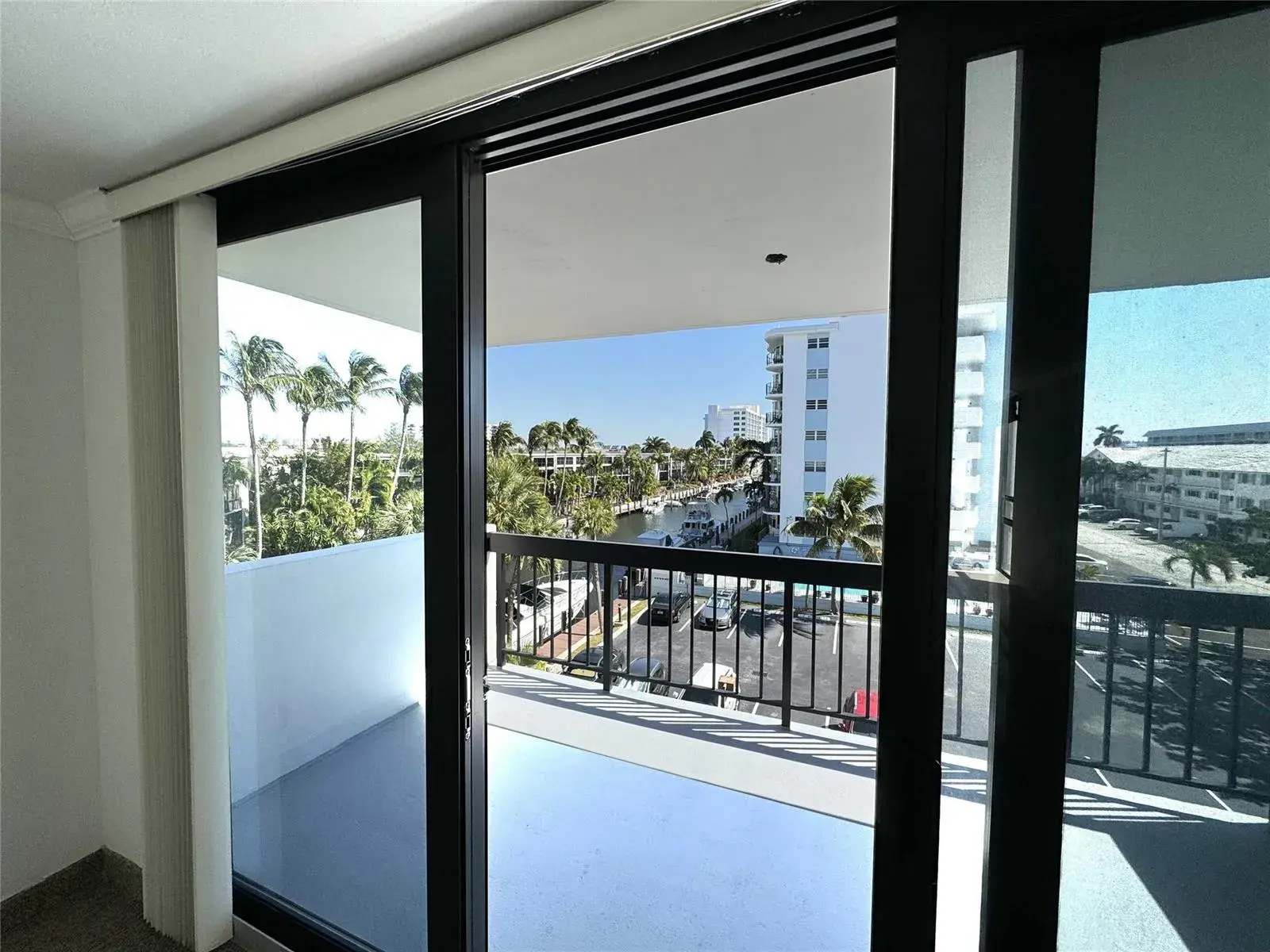 4800 Bayview Drive # 406, Fort Lauderdale FL 33308