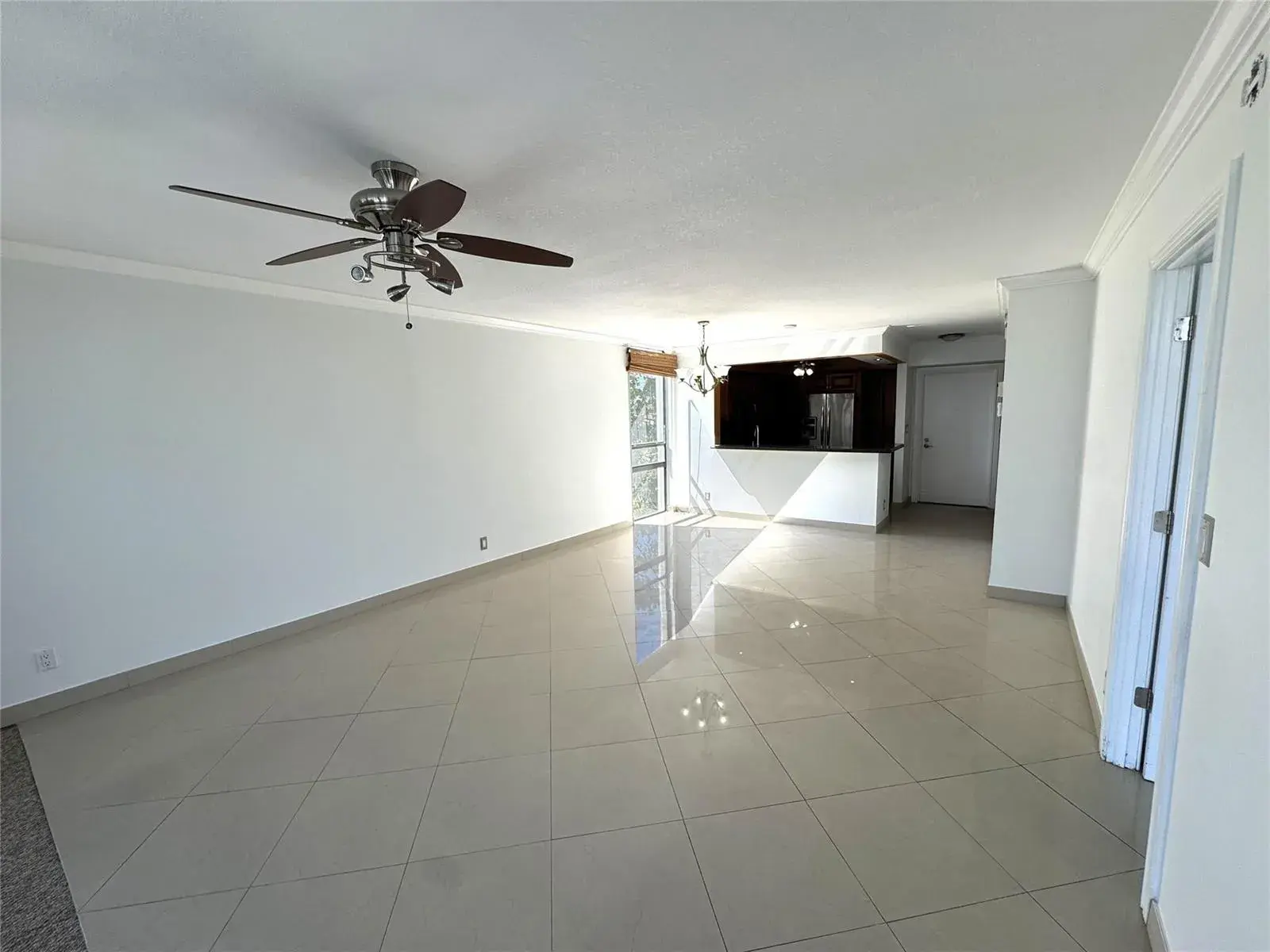 4800 Bayview Drive # 406, Fort Lauderdale FL 33308