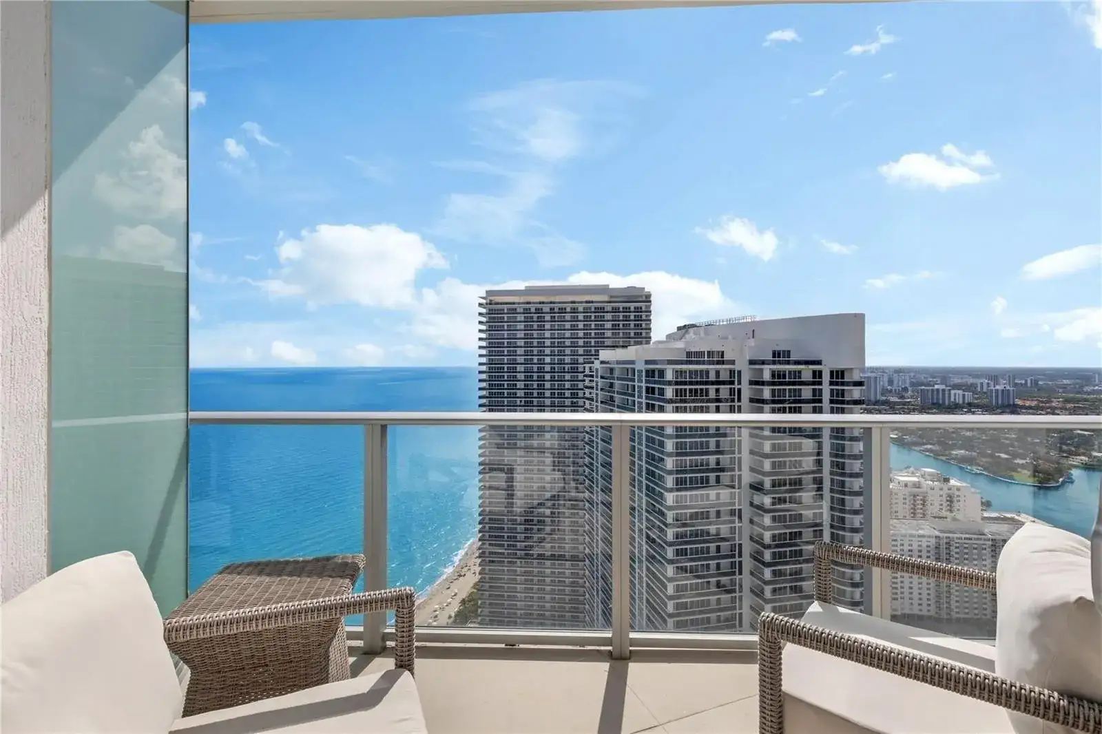4111 S Ocean Drive, Hollywood FL 33019 photo 4