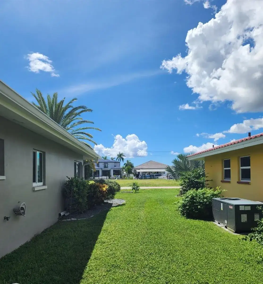 5325 Cocoa Court, Cape Coral FL 33904 photo 3