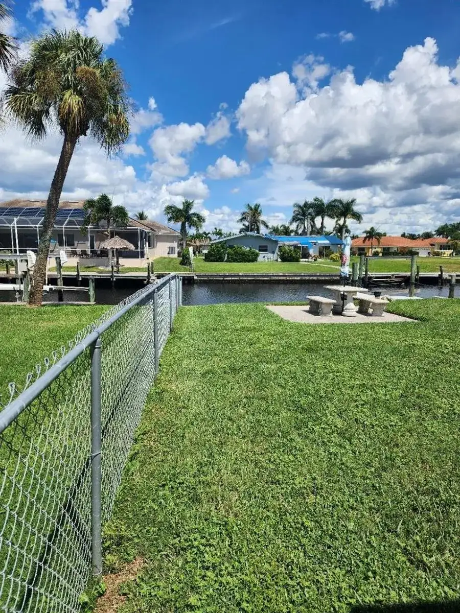5325 Cocoa Court, Cape Coral FL 33904 photo 5