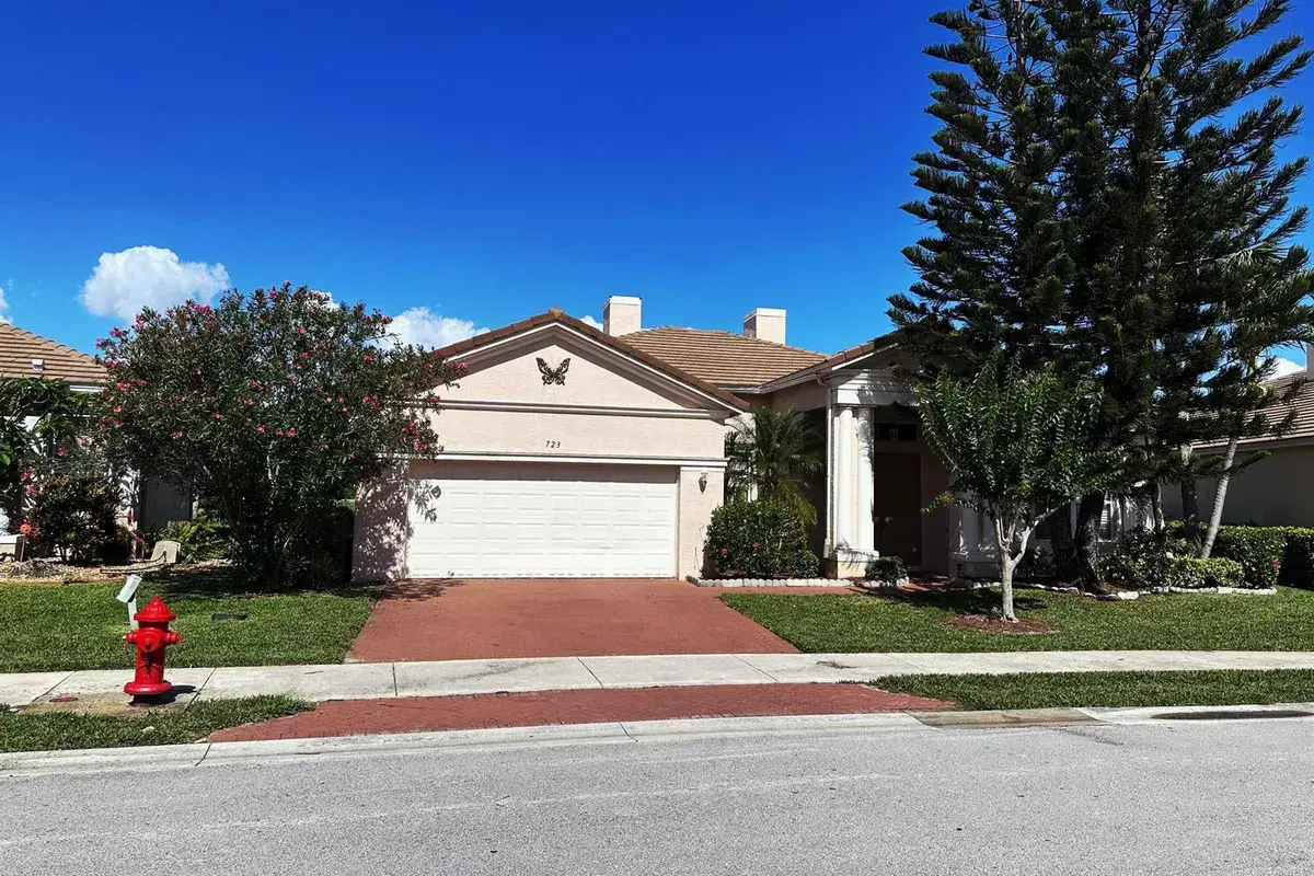 723 SW Myakka River Trace, Port St. Lucie FL 34986