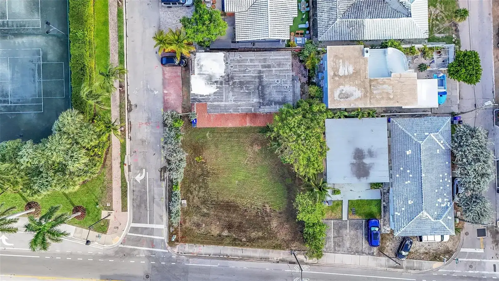 356 Balboa Street, Hollywood FL 33019 photo 2