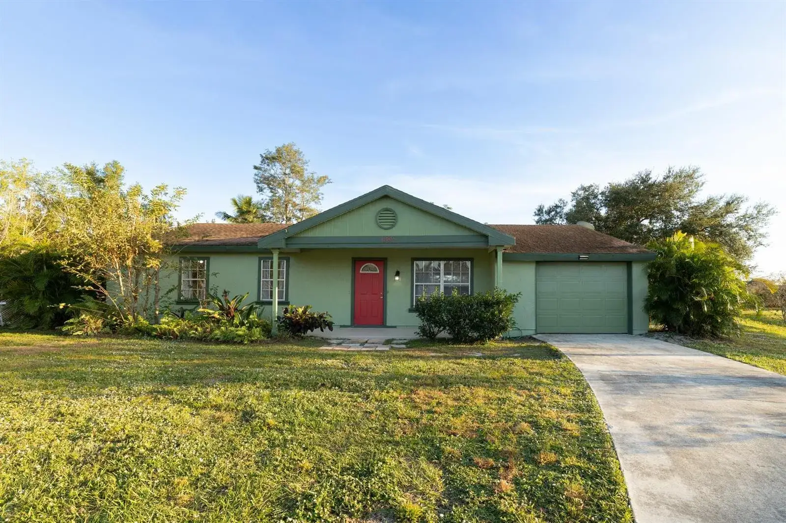 1382 SE Vestridge Lane, Port St. Lucie FL 34952