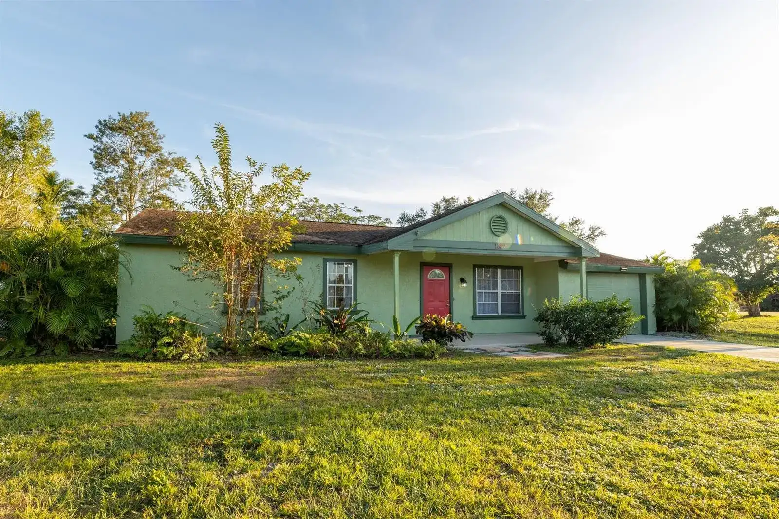 1382 SE Vestridge Lane, Port St. Lucie FL 34952 photo 2