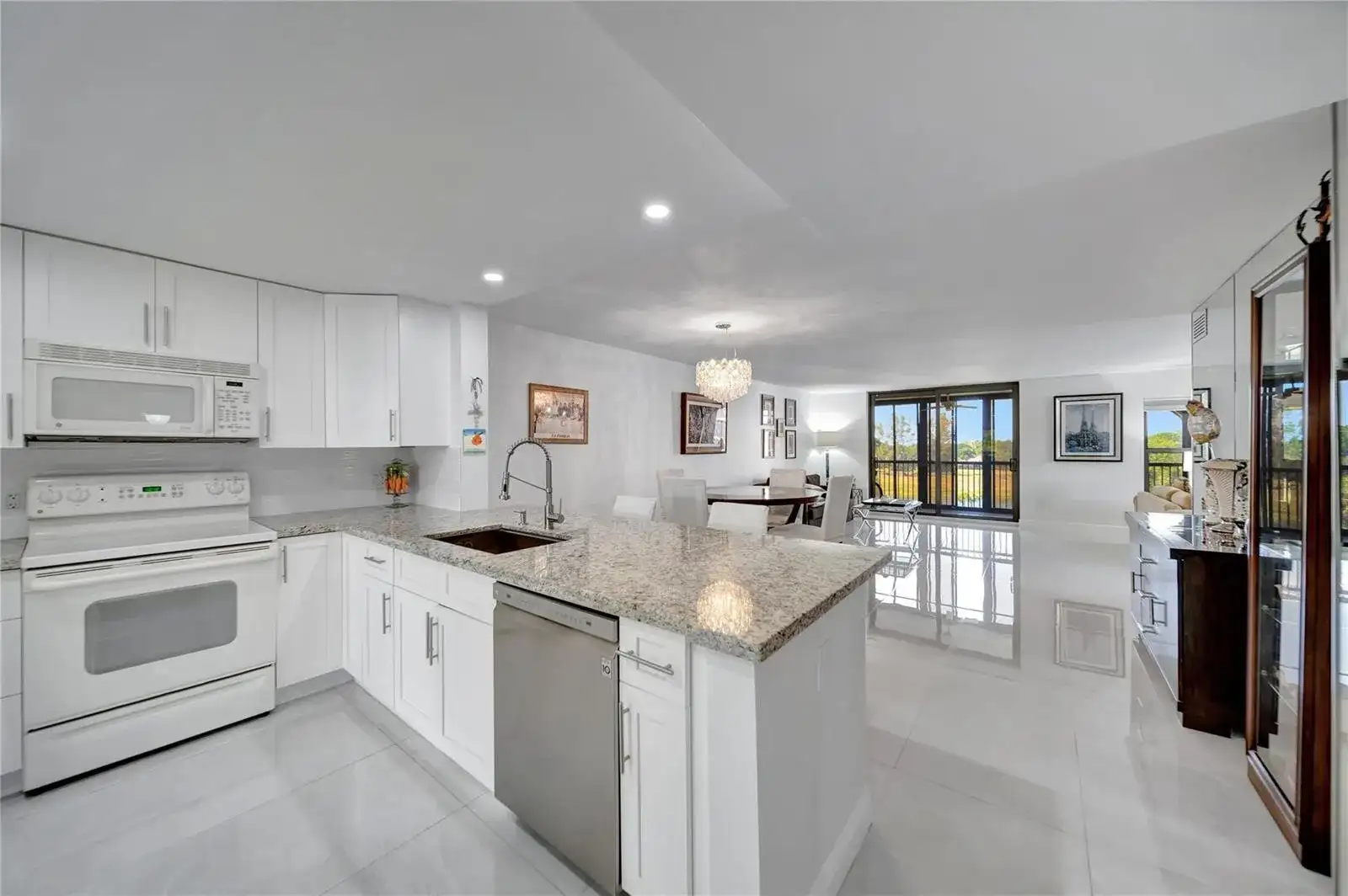 3521 Environ Boulevard # B410, Lauderhill FL 33319 photo 2