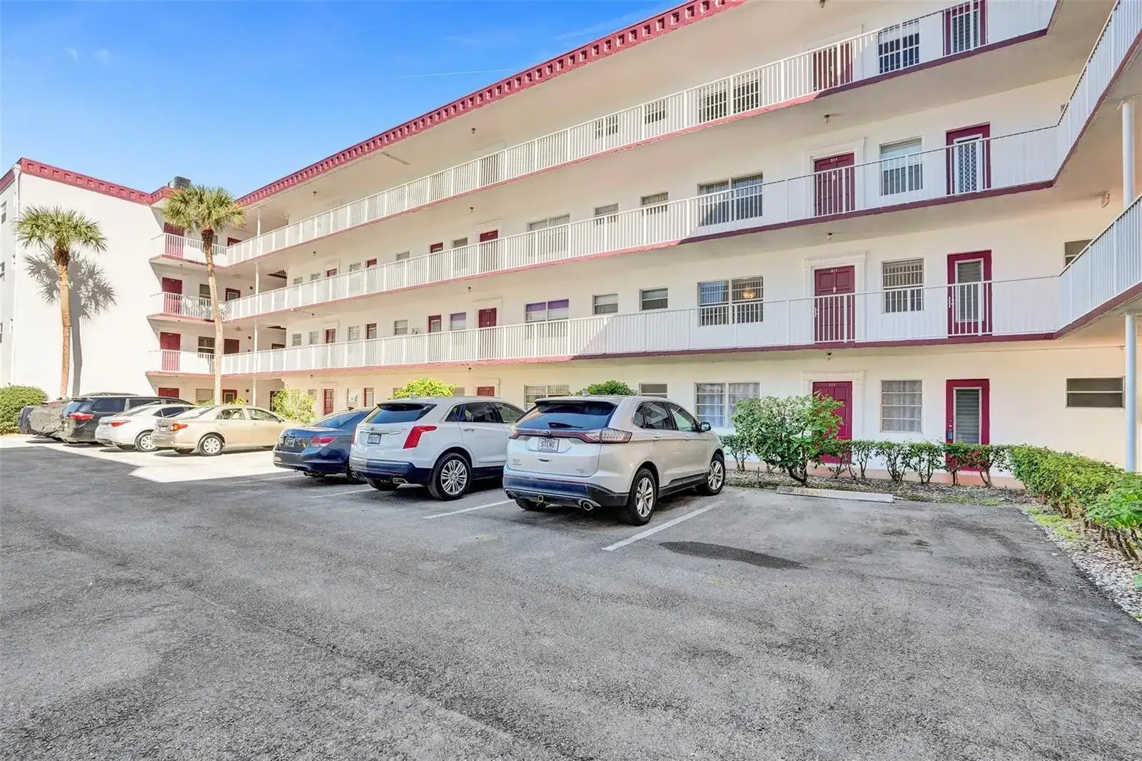 4270 NW 40th Street # 211, Lauderdale Lakes FL 33319 photo 2