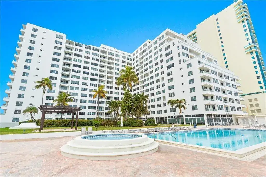 3 bedroom 2 bath Residential for sale at 5005 Collins Avenue # 1210, Miami Beach FL 33140