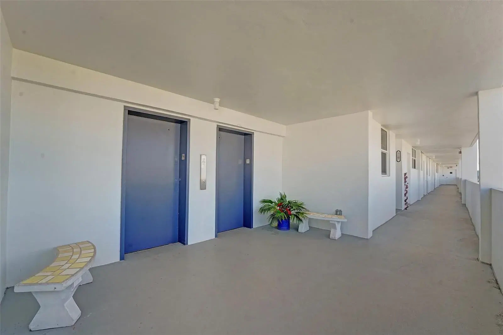 3100 NE 49 Street # 702, Fort Lauderdale FL 33308