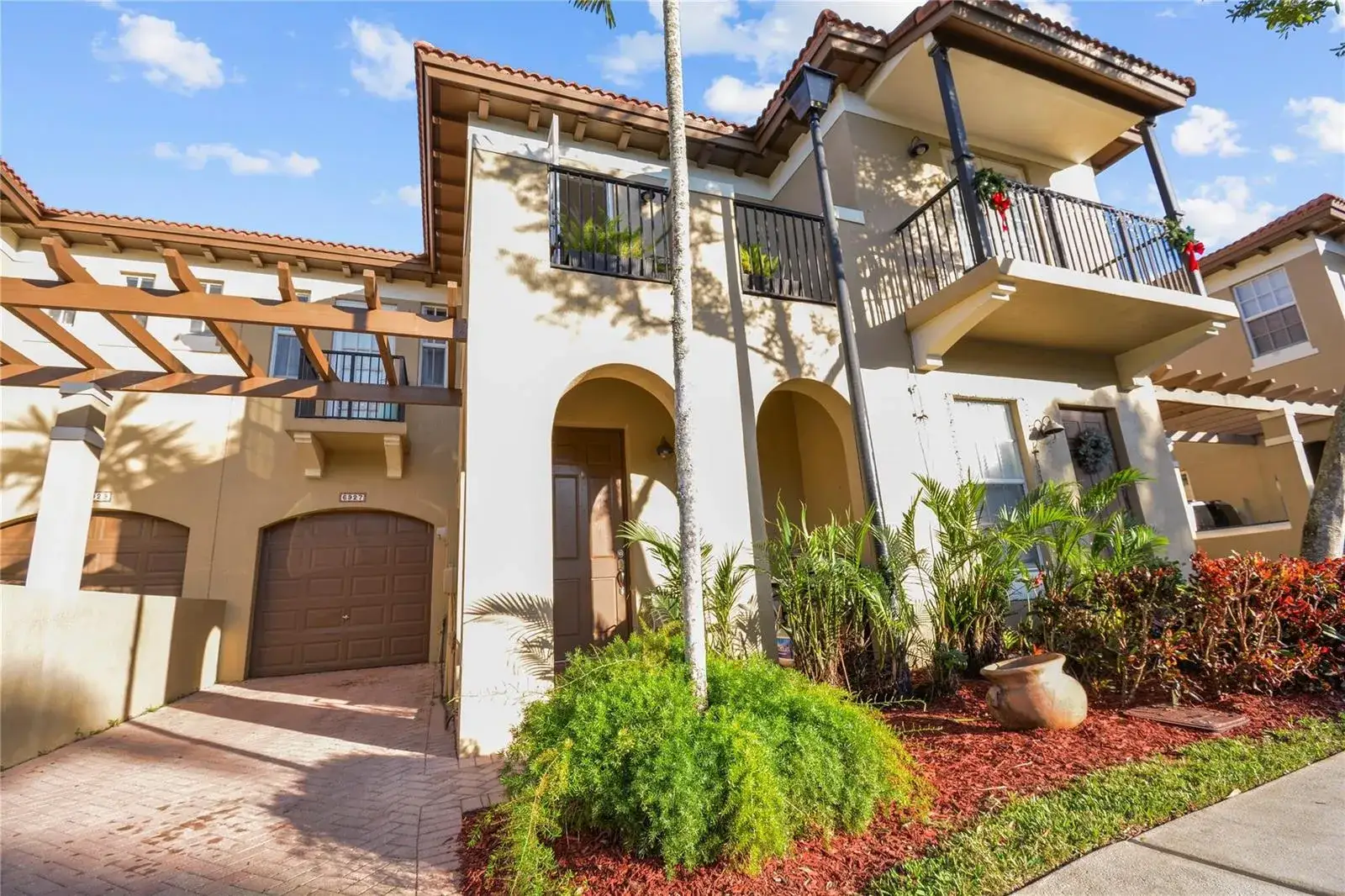 6927 Julia Gardens Drive, Coconut Creek FL 33073
