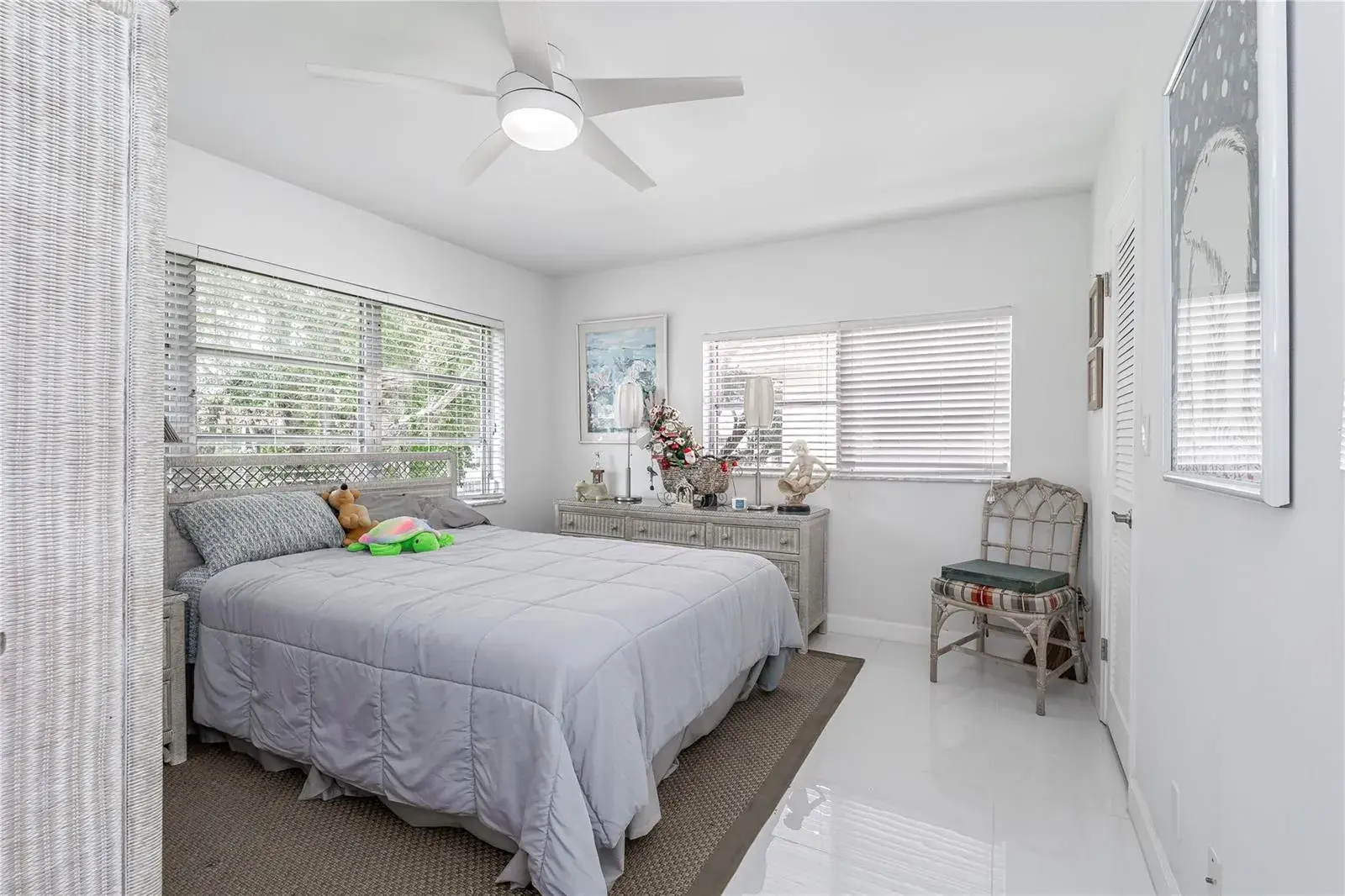 811 S Hollybrook Drive # 301, Pembroke Pines FL 33025