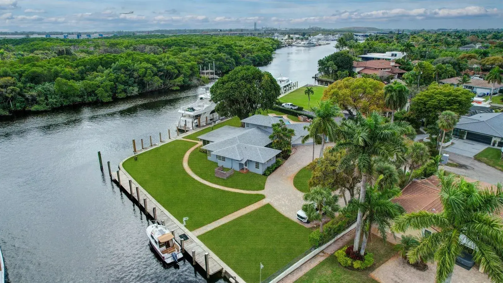 2390 SW 27th Te, Fort Lauderdale FL 33312