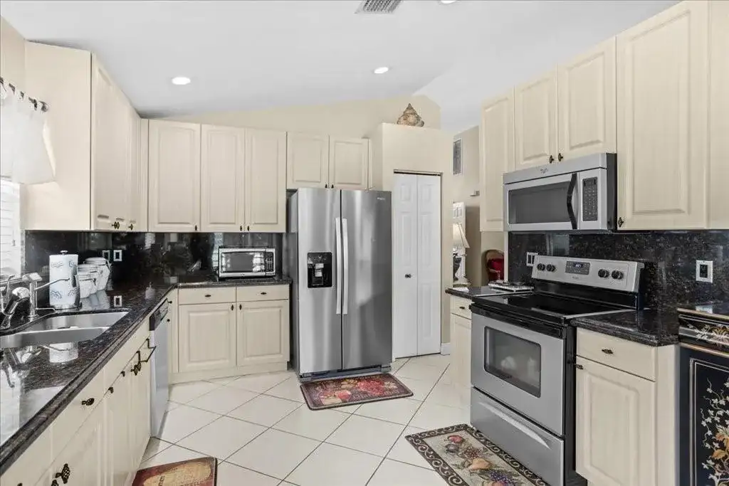 6358 Westchester Club Drive, Boynton Beach FL 33437 photo 4