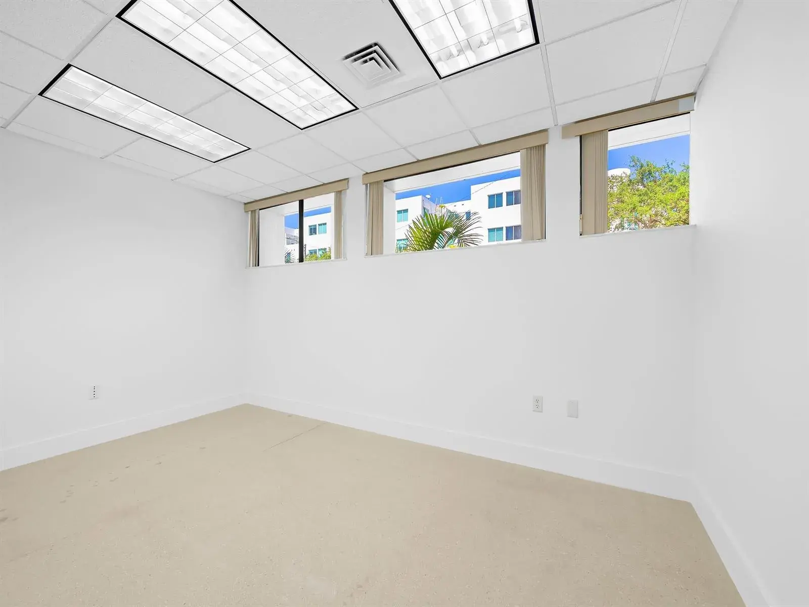707 NE 3rd Avenue, Fort Lauderdale FL 33304