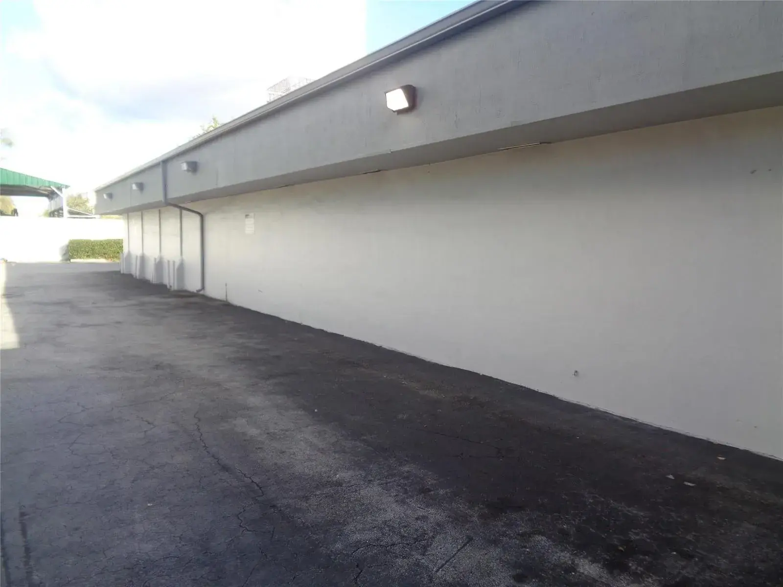 2323 NW 19th Street, Fort Lauderdale FL 33311