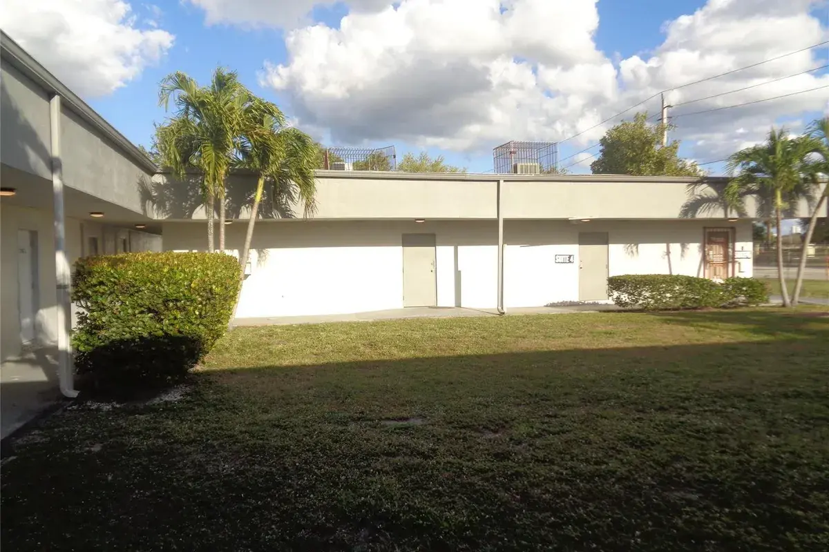 2323 NW 19th Street, Fort Lauderdale FL 33311