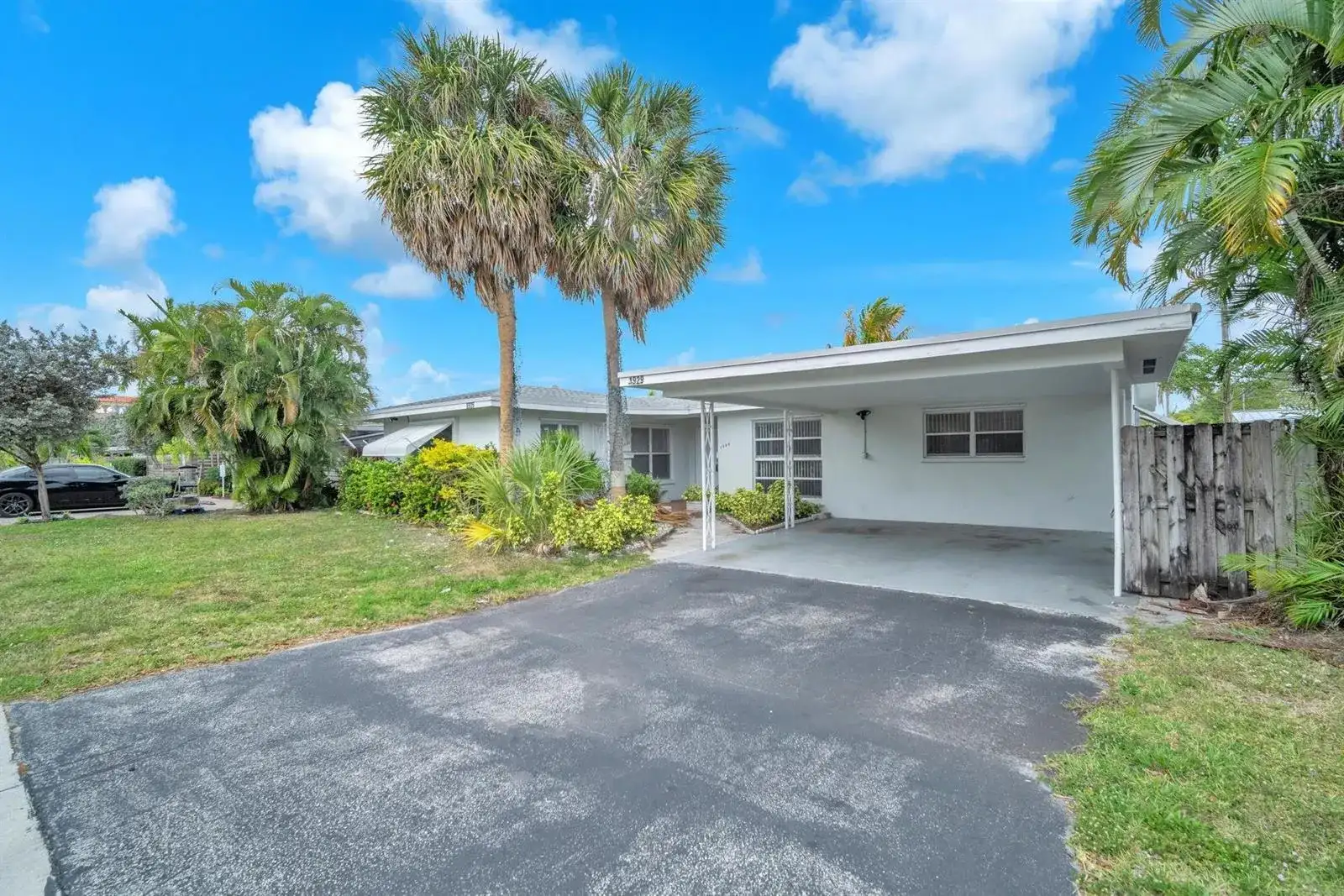 1925 NE 26th Street, Wilton Manors FL 33305 photo 3