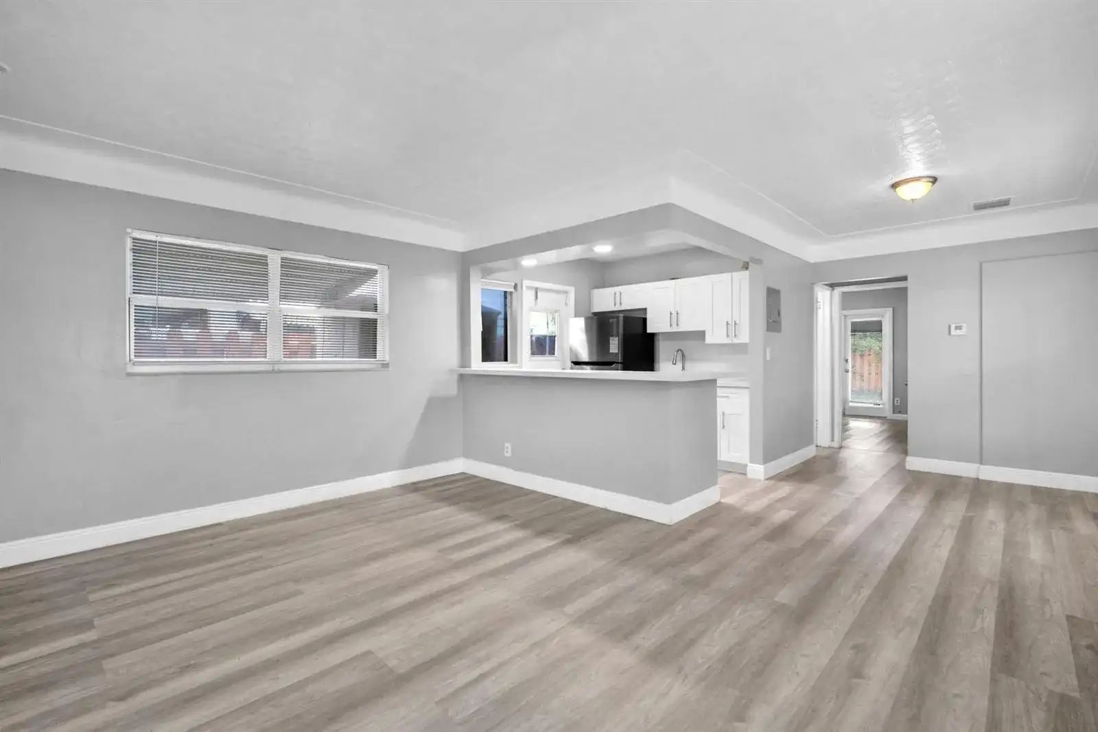 1925 NE 26th Street, Wilton Manors FL 33305 photo 4