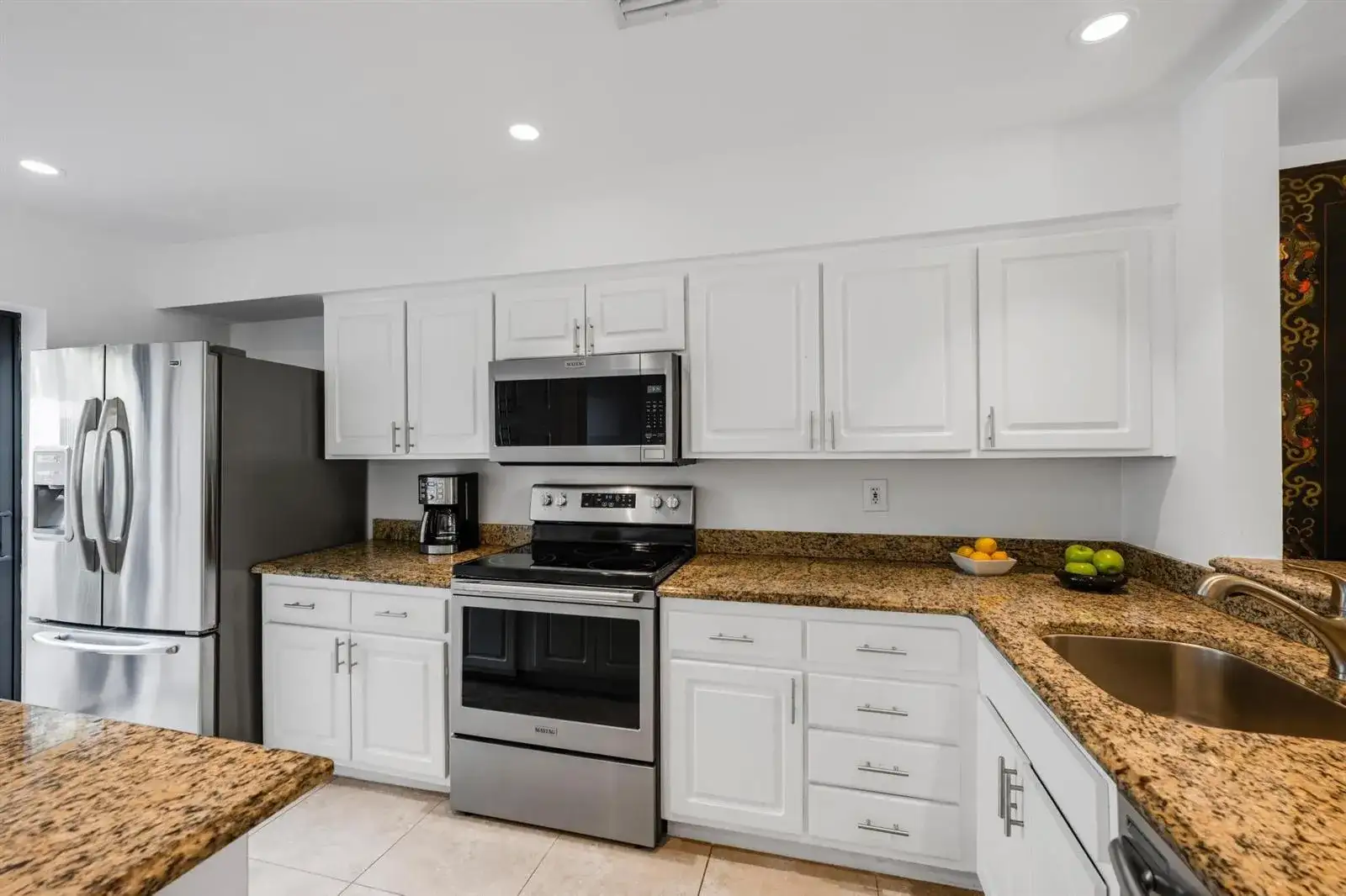 547 NE 7th Avenue # 3a, Fort Lauderdale FL 33301 photo 2
