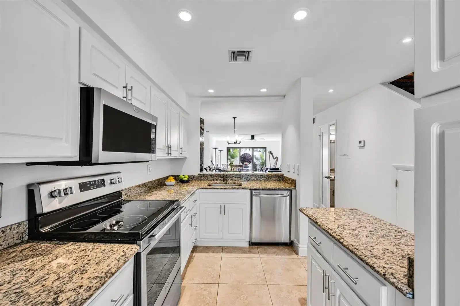 547 NE 7th Avenue # 3a, Fort Lauderdale FL 33301 photo 5